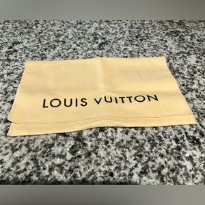 Louis Vuitton dust cover (never used)